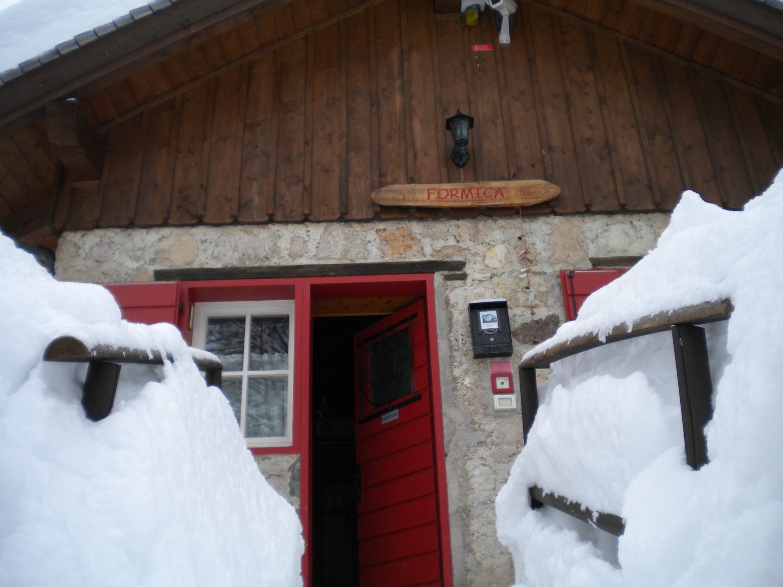 La Casa Formica d'inverno